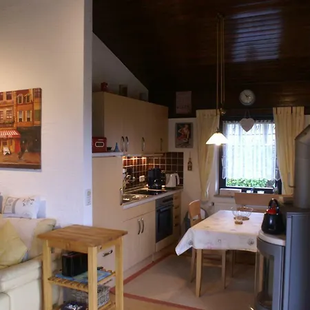 펜션 Ferienhaus-4seasons Gönnersdorf