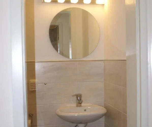 Ferienhaus-4seasons 度假居 *